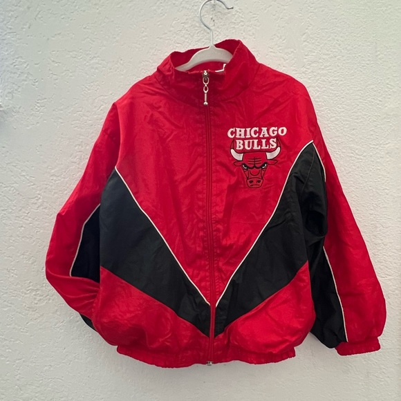 Classic Kids Chicago Bulls Track Jacket, Vintage Style, Size 6. - Picture 3 of 6